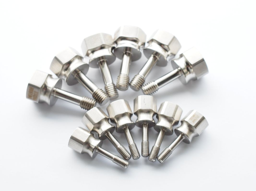 Chiếc máy quay kim loại cao độ chính xác cao độ chính xác CNC Stainless thép nhôm đồng