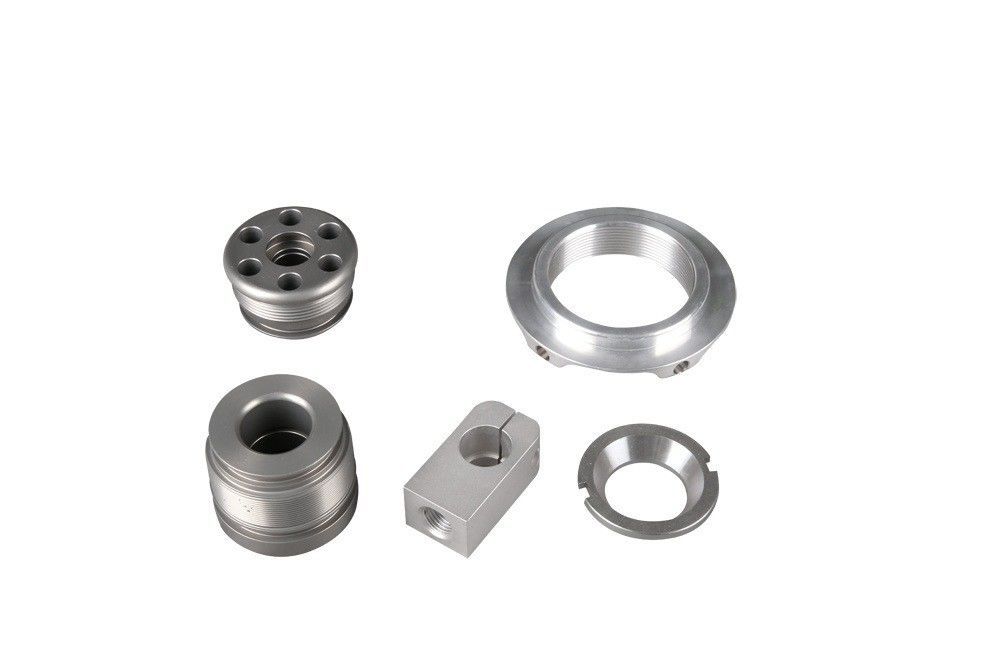 Các thành phần thép không gỉ hàng đầu được chế tạo thông qua CNC frezing cho vỏ đồng hồ sang trọng.